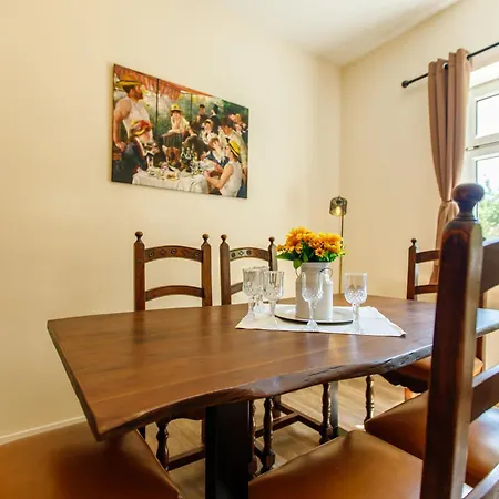 Romantische Lauschevogel In *