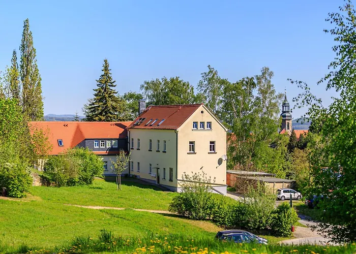 Romantische Lauschevogel In شقة ترسدورف