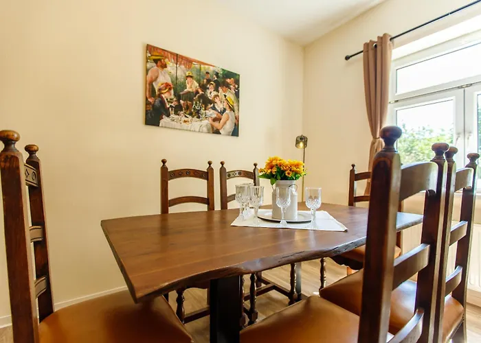 Romantische Lauschevogel In *