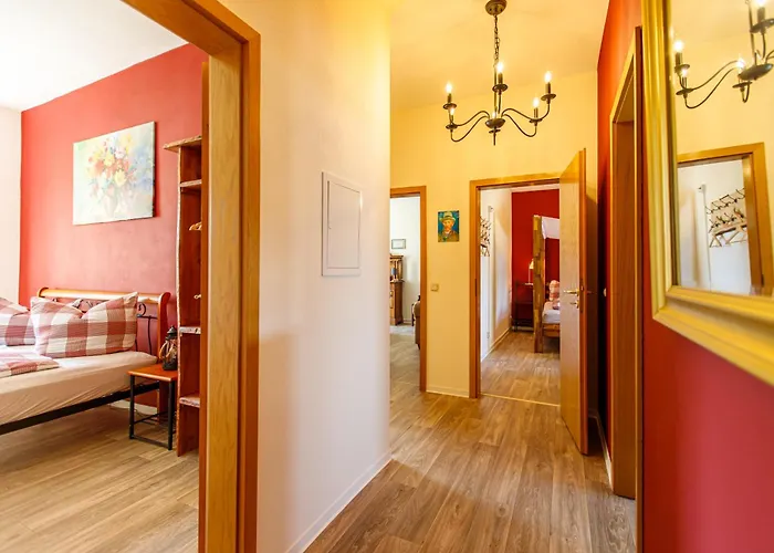 Romantische Lauschevogel In شقة ترسدورف